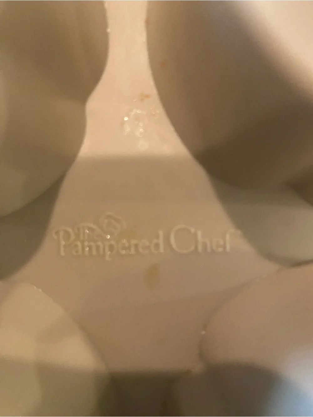 Pampered Chef Taupe Floral Silicone Mini Mold - 12 Cavity